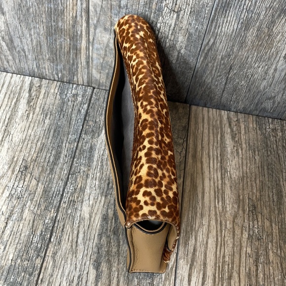 Vince Camuto Kimi clutch leather purse leopard - Picture 4 of 16